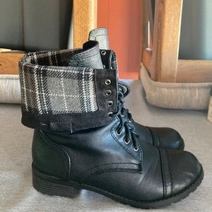 Womens size 9 boots
